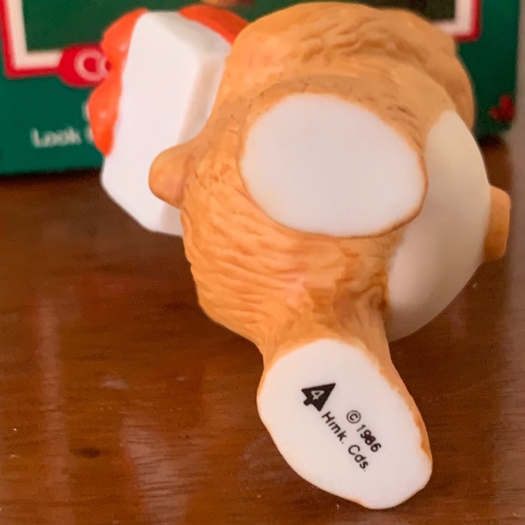 Hallmark Keepsake Ornament 1986 Cinnamon Bear #4 in Series - Picture 5 of 7